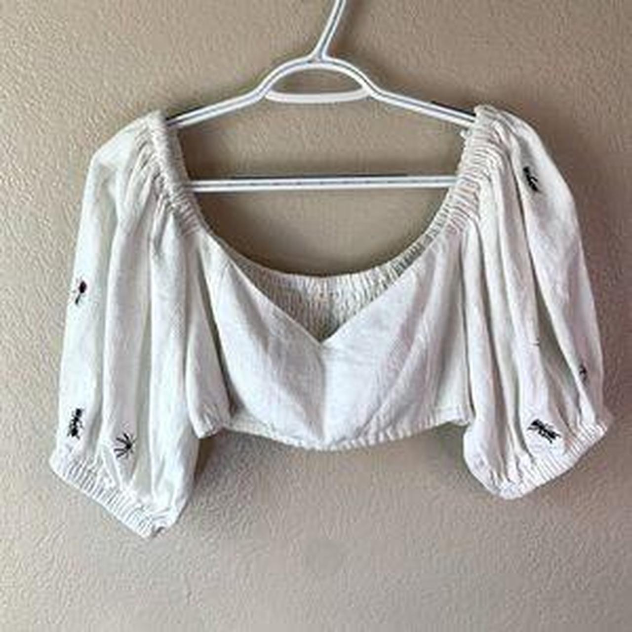 Fashion Brand store Company Bugs Linen Crop Top