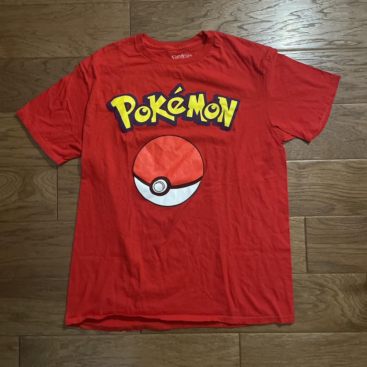 VINTAGE POKÉMON POKEBALL RED TEE FROM 2016 #vintage... - Depop