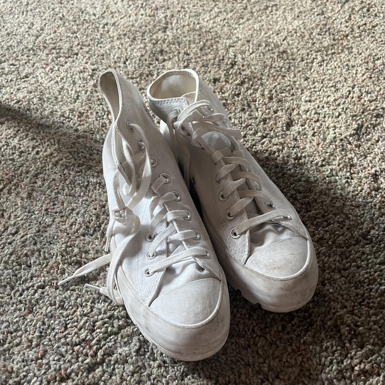 White High top converse women’s size 10 dirty but... - Depop