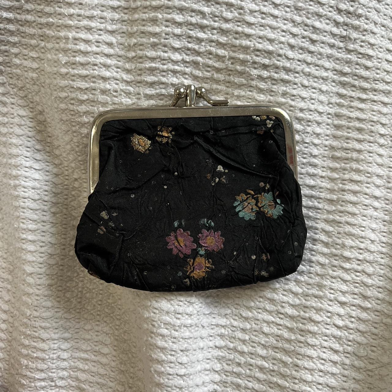 vintage anna sui clasp coin purse / wallet great... Depop