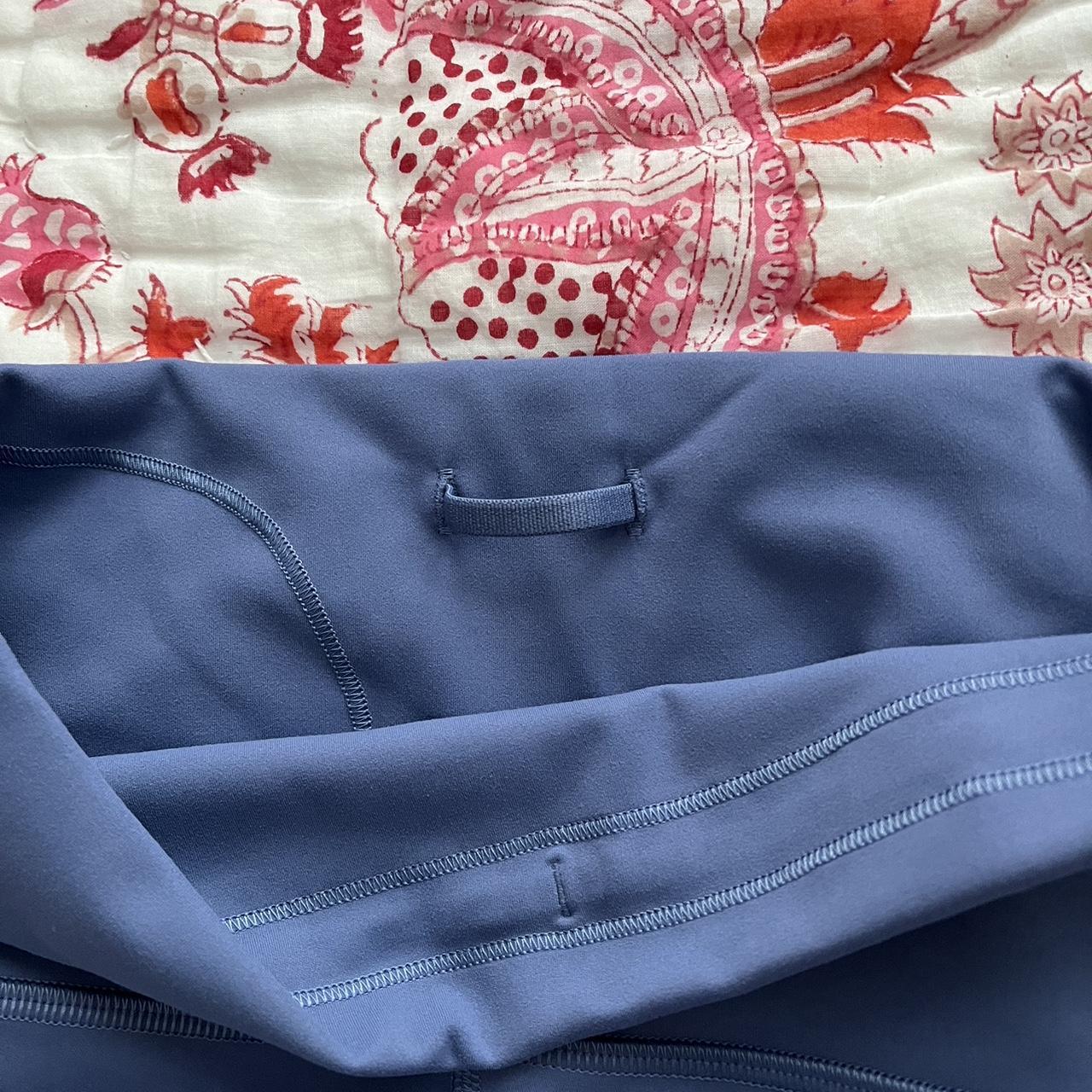 Water Drop Lululemon Leggings wunder under train... Depop