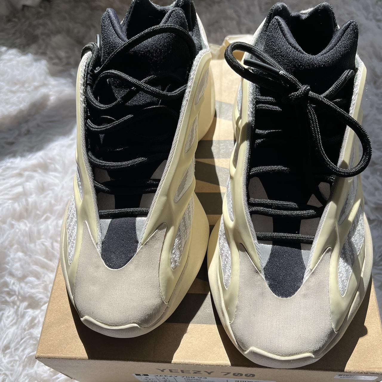 ozweego beige adidas