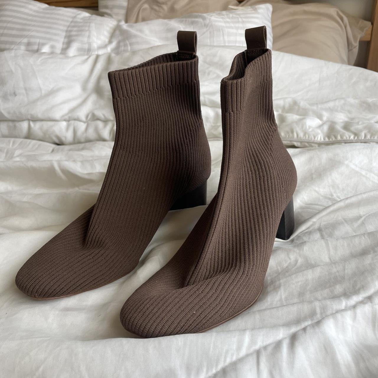 everlane sock boots in espresso ☕️ • great... Depop