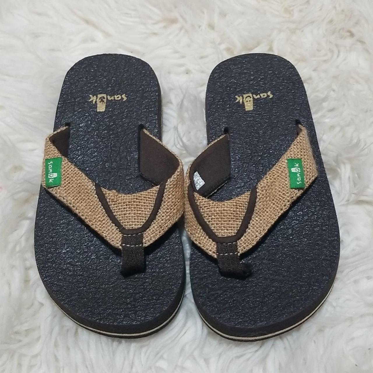 Sanuk hot sale kids yoga