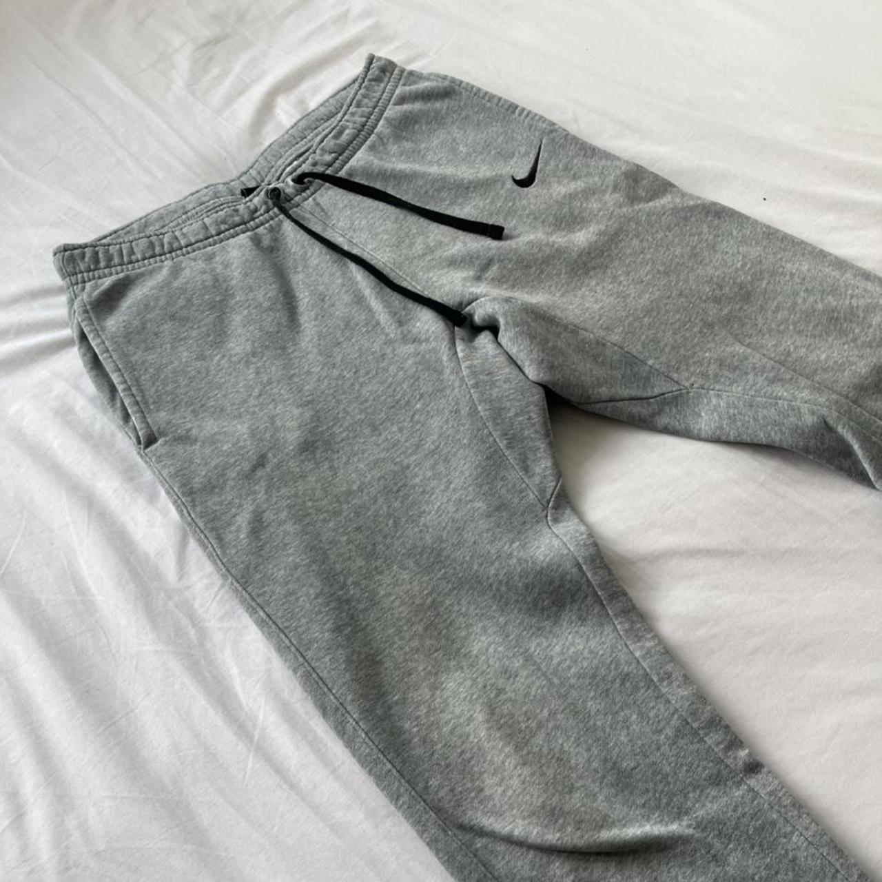 mens nike joggers gray