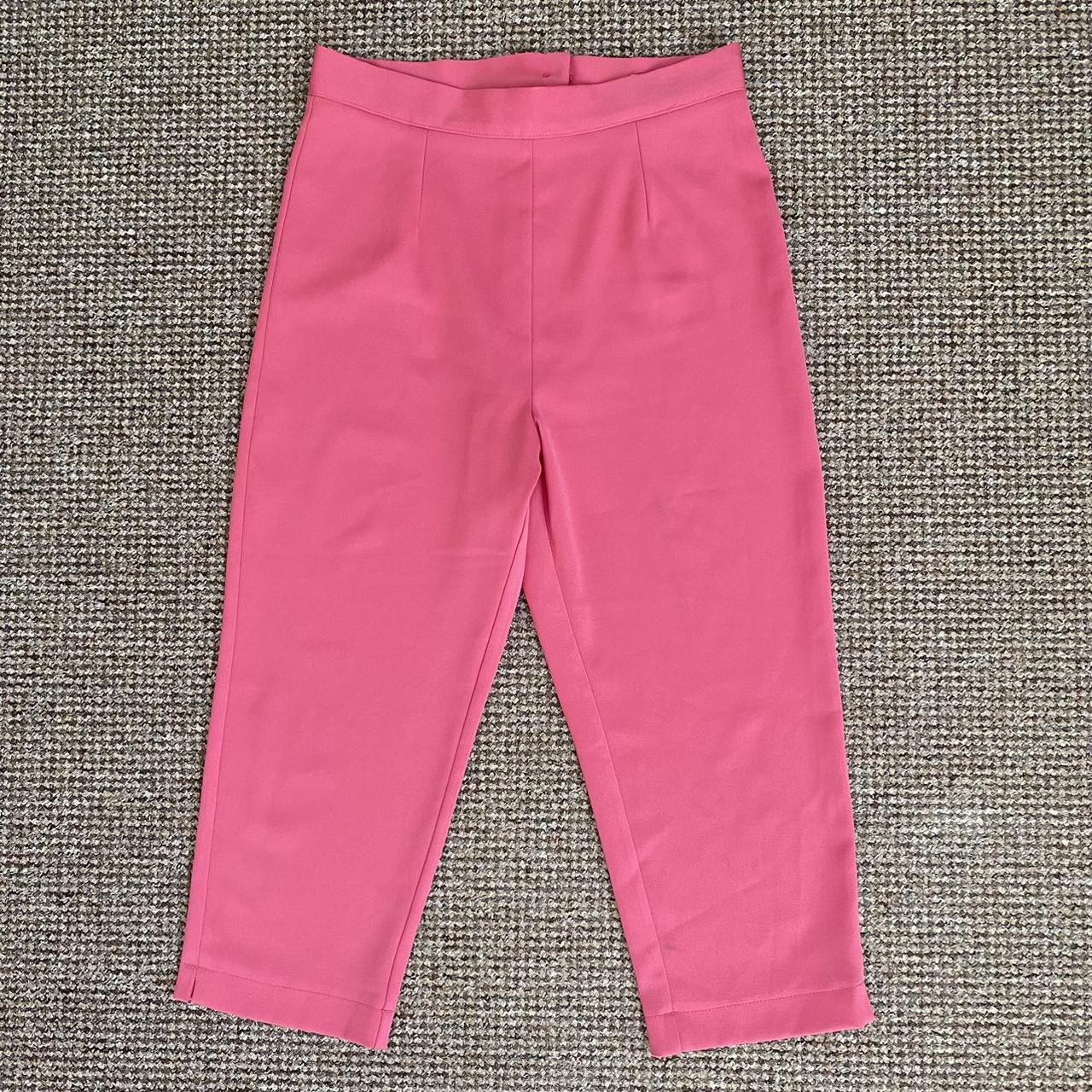 Size 10 Pink Capri Pants from Flamin’ Star Clothing... - Depop