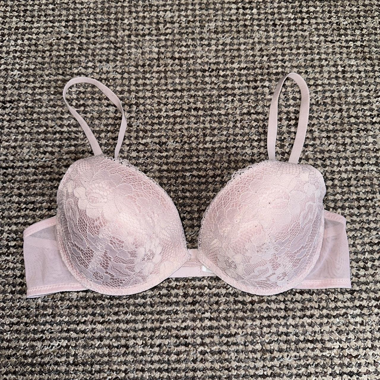 Pink Lace Push Up Bra Size 36C Don’t hesitate to... - Depop