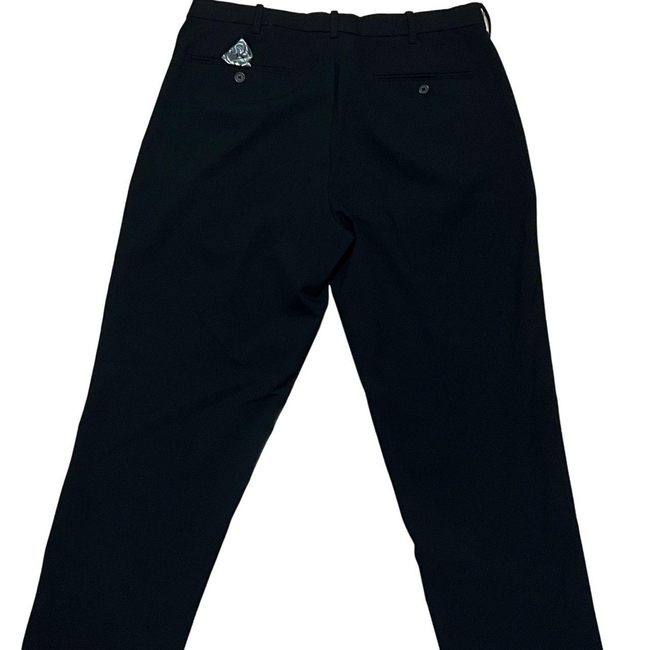 Uniqlo black smart ankle pants L (3336) Depop
