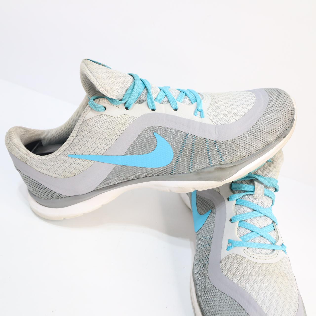 Stevig Zwakheid Beperkt Nike Women's Blue and Grey Trainers | Depop