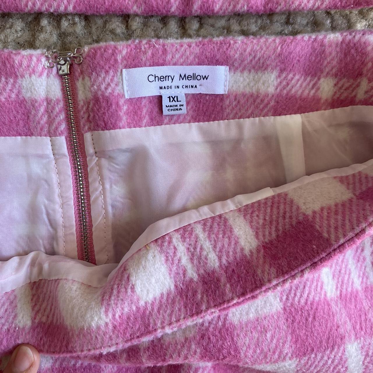 NWT Pink Set! Both size 1xL not stretchy material... - Depop