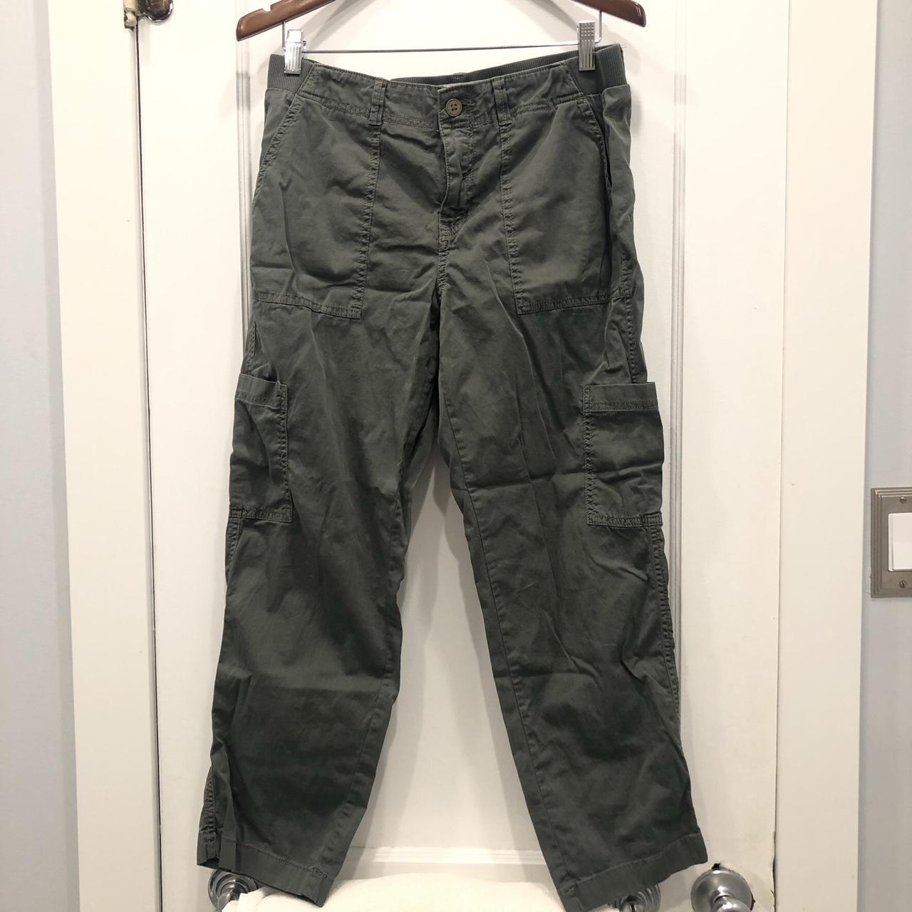 Green cargo pants -Size 12 on tag, has an elastic... - Depop