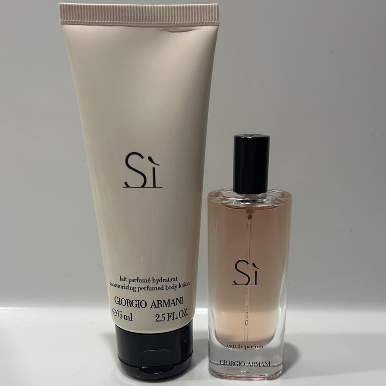 Giorgio Armani Si Perfume Spray 15ml & Si... - Depop