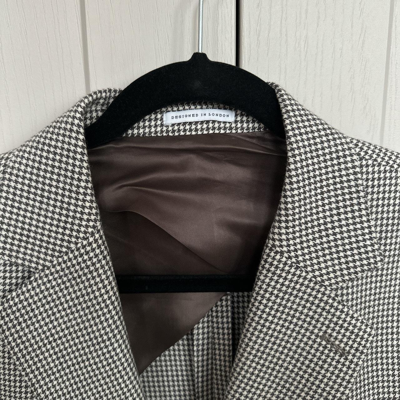 Reiss Dog tooth blazer Been worn once Size 42... Depop