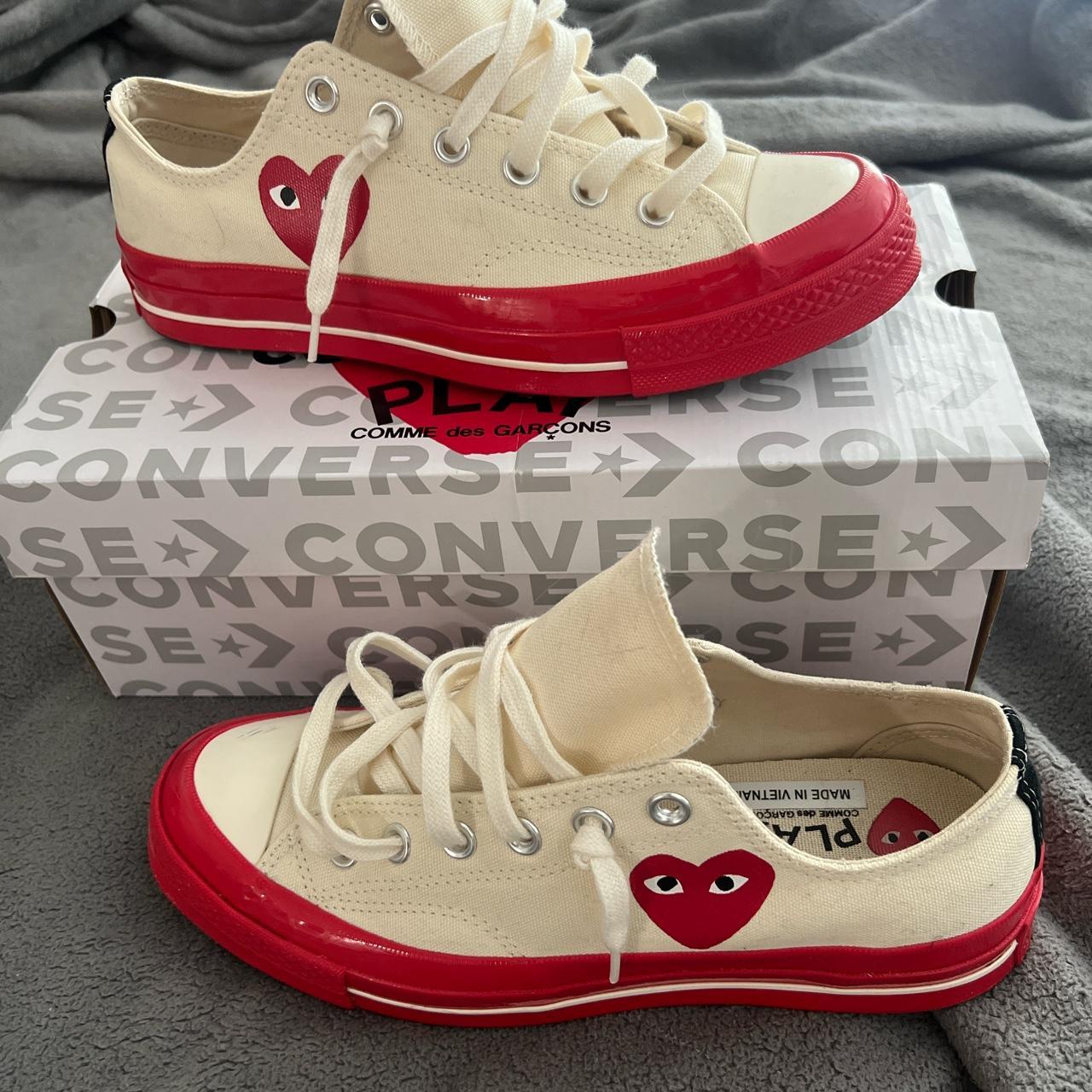 Comme des Garçons Play Men's White and Red Trainers