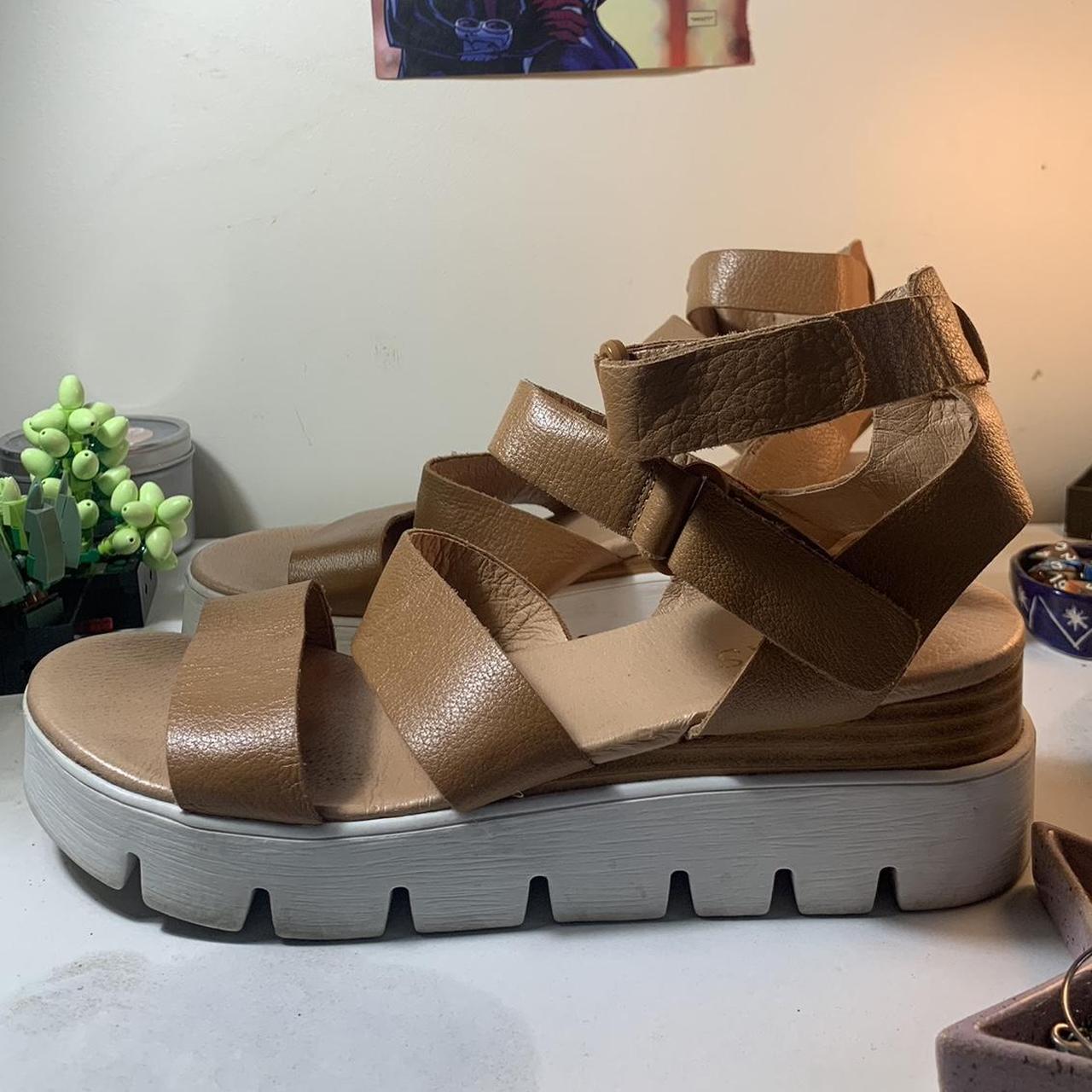 MIDAS REA DARK TAN LEATHER SANDALS size 9 (US/aus)... - Depop