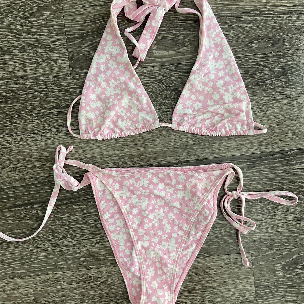 LA Hearts by PacSun Women's White and Pink Bikinis-and-tankini-sets | Depop