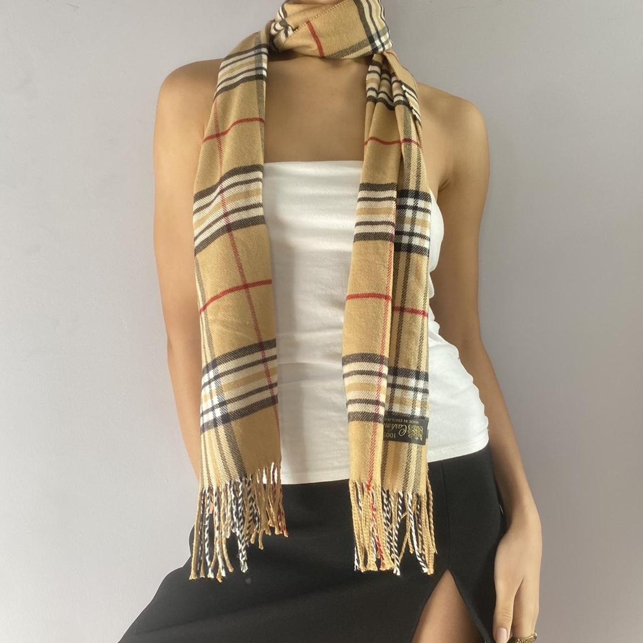 Burberry 100 hotsell cashmere scarf 68