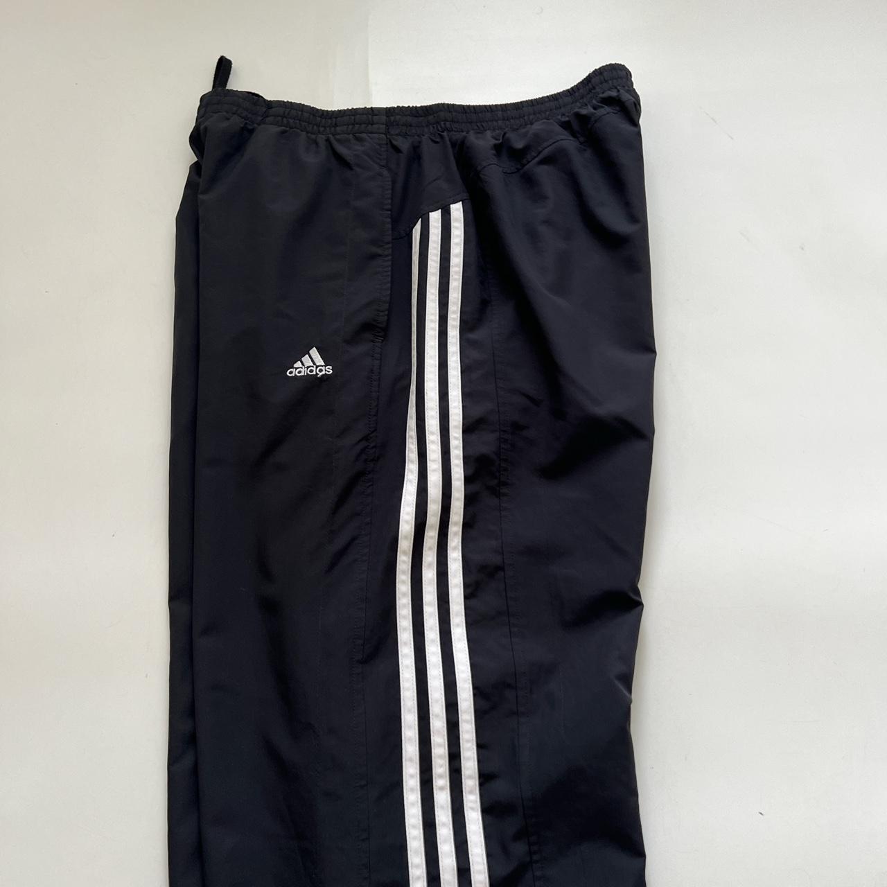 Y2K Adidas Sweatpants Measurements Waist: 31 in... - Depop