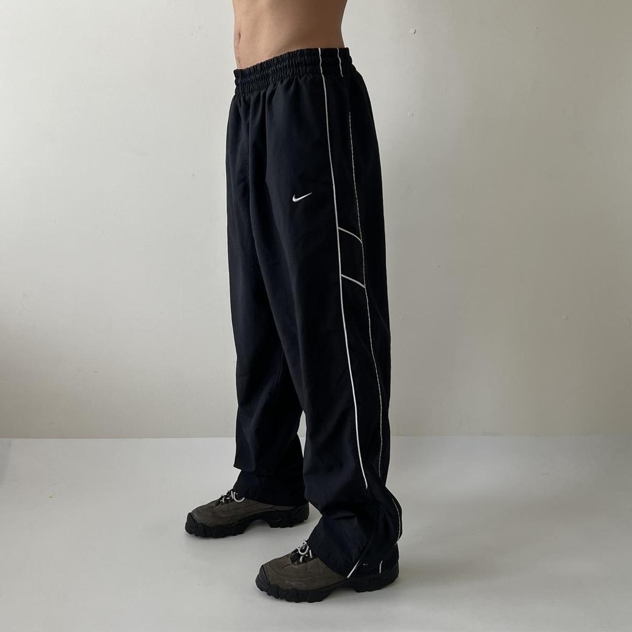 Fleece Y2K Nike Sweatpants Measurements Waist: 34 - Depop