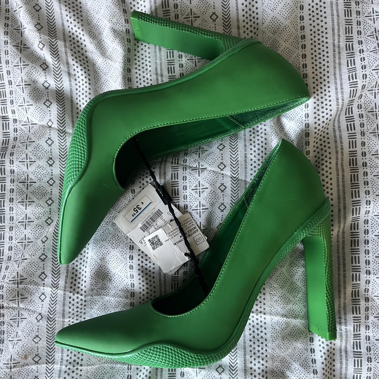 Bershka newest green heels