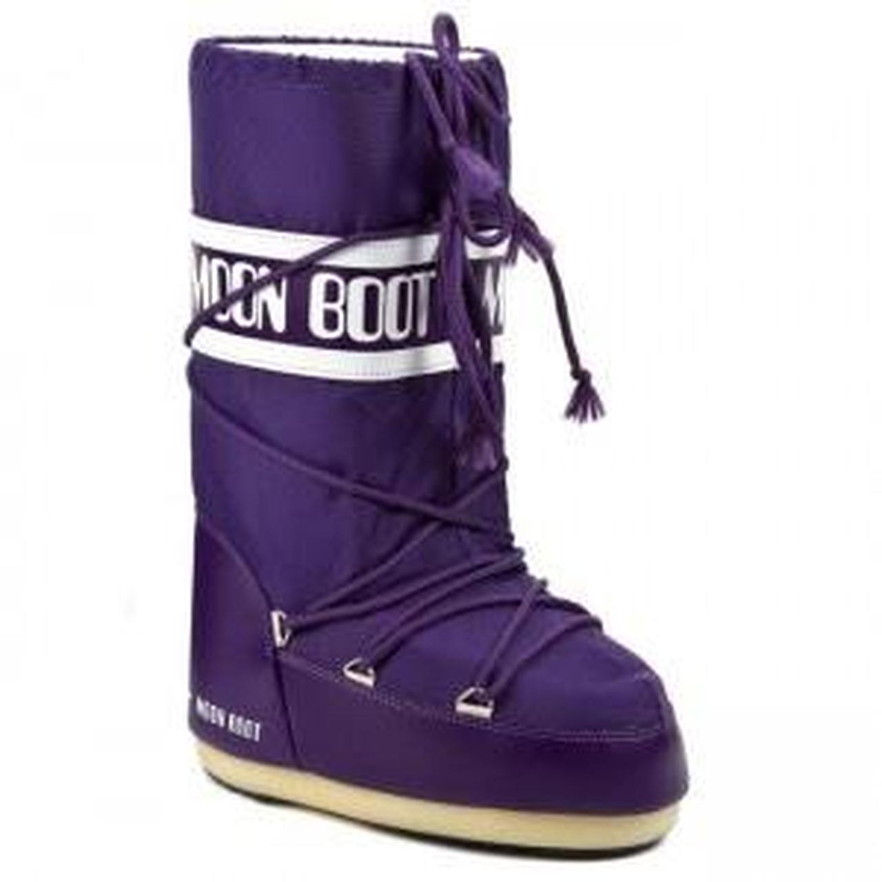 purple-moon-boots-for-cheap-have-been-worn-a-lot-as-depop