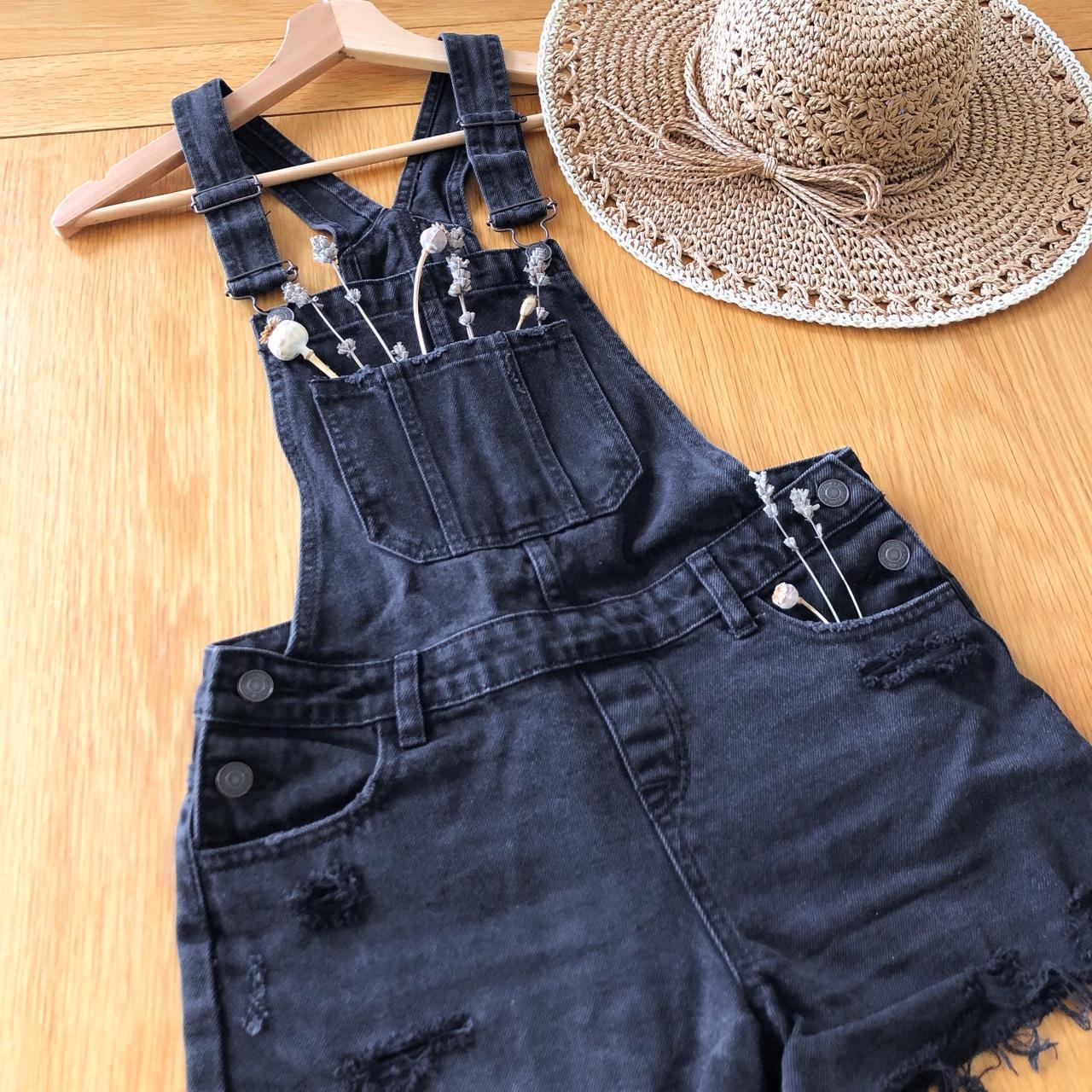 New look outlet short dungarees