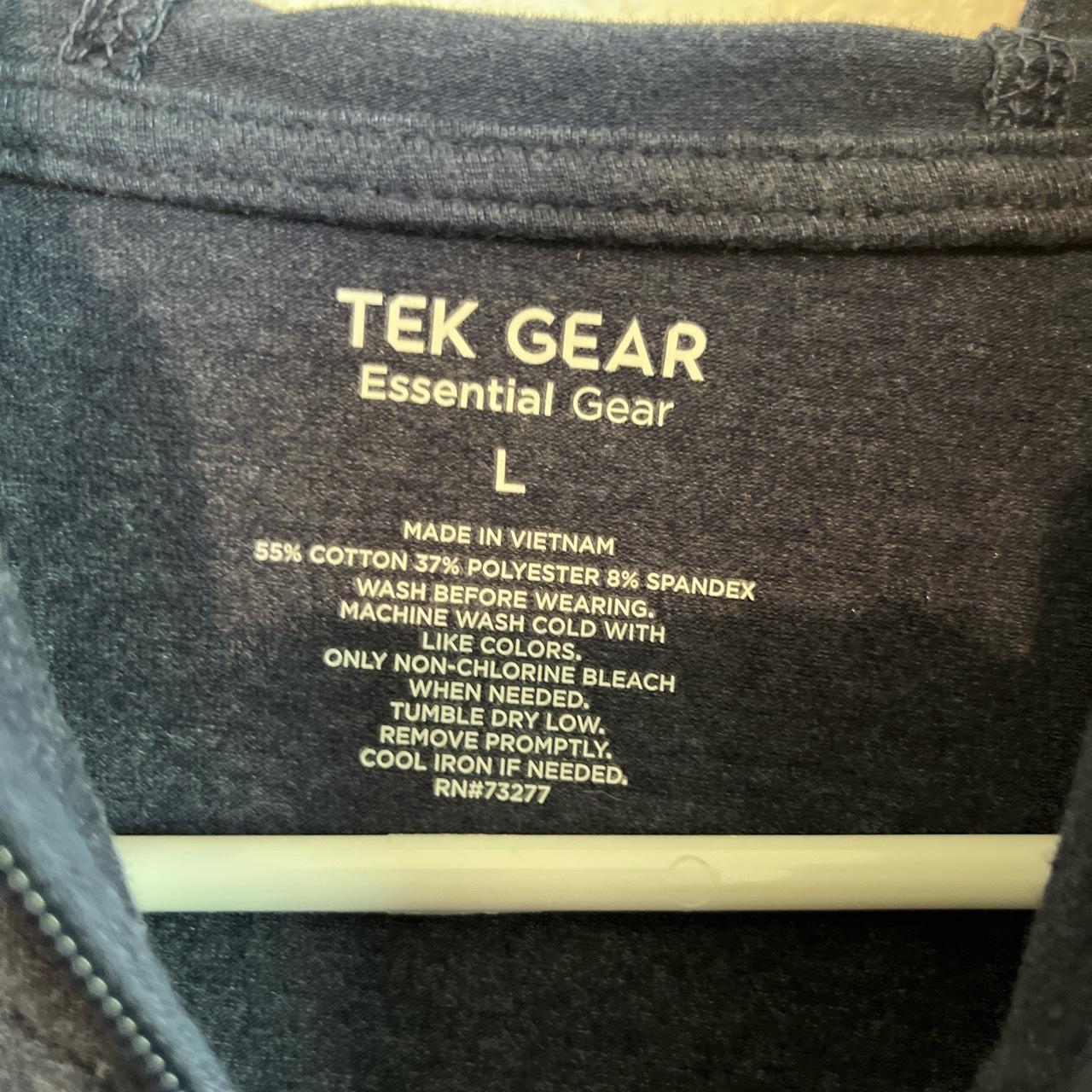 Tek Gear Winter Jacket •Lightly used •Zips up to - Depop