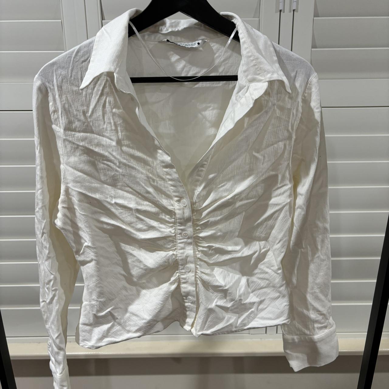 Zara white shirt with a ruched front • Cropped... Depop