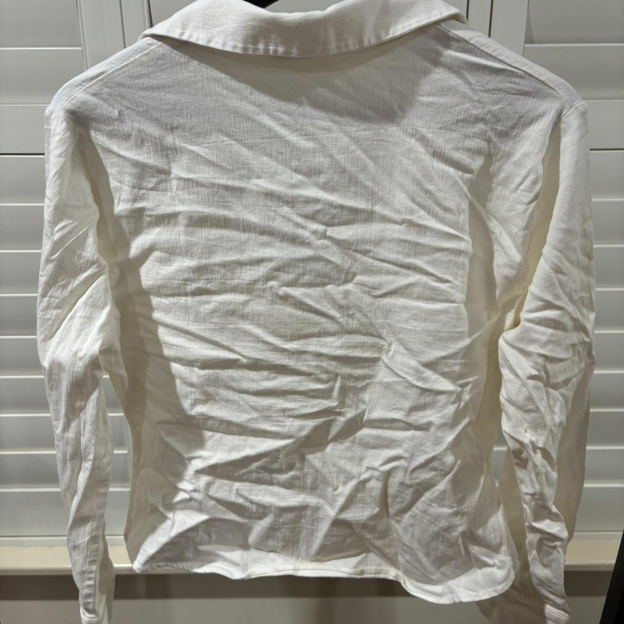 Zara white shirt with a ruched front • Cropped... Depop