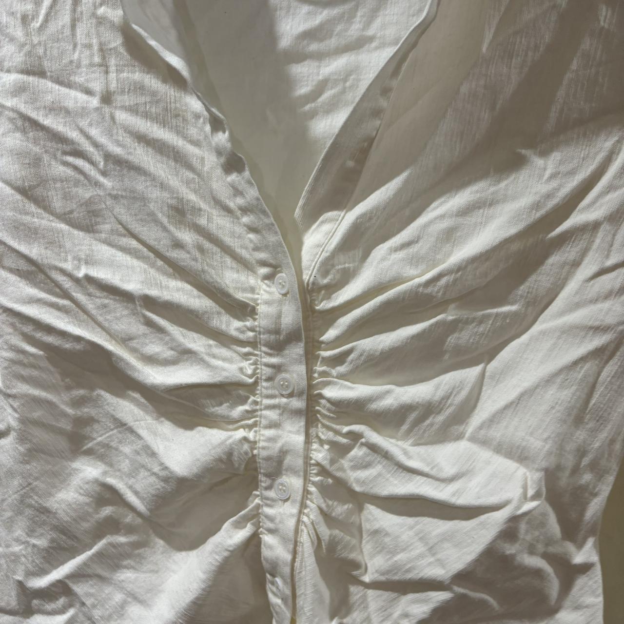 Zara white shirt with a ruched front • Cropped... Depop