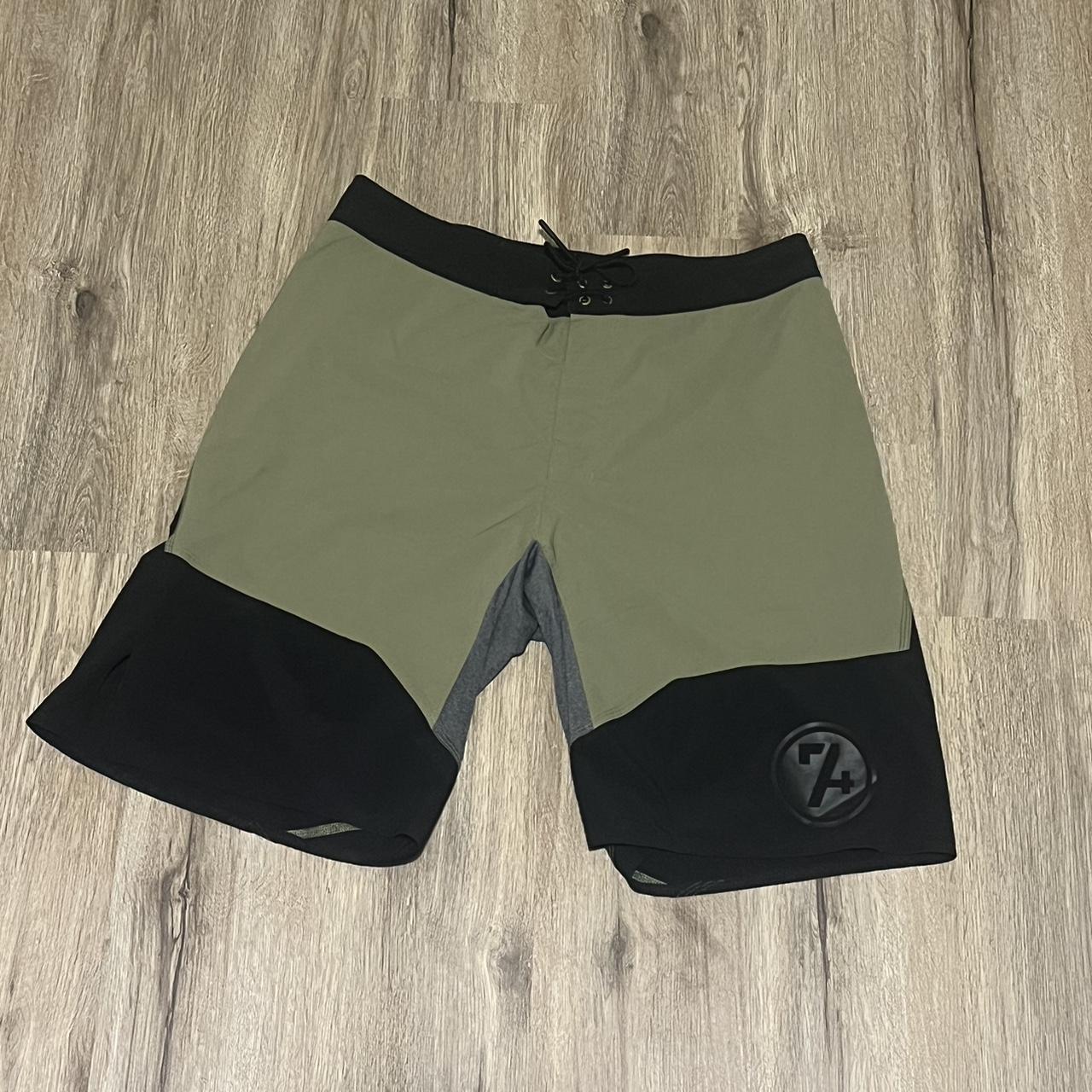 Reebok crossfit deals shorts mens grey