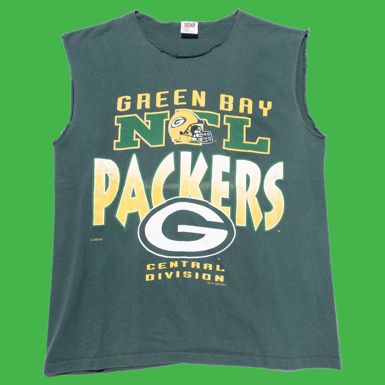 description: 90s Green bay Packers t-shirt size: L - Depop