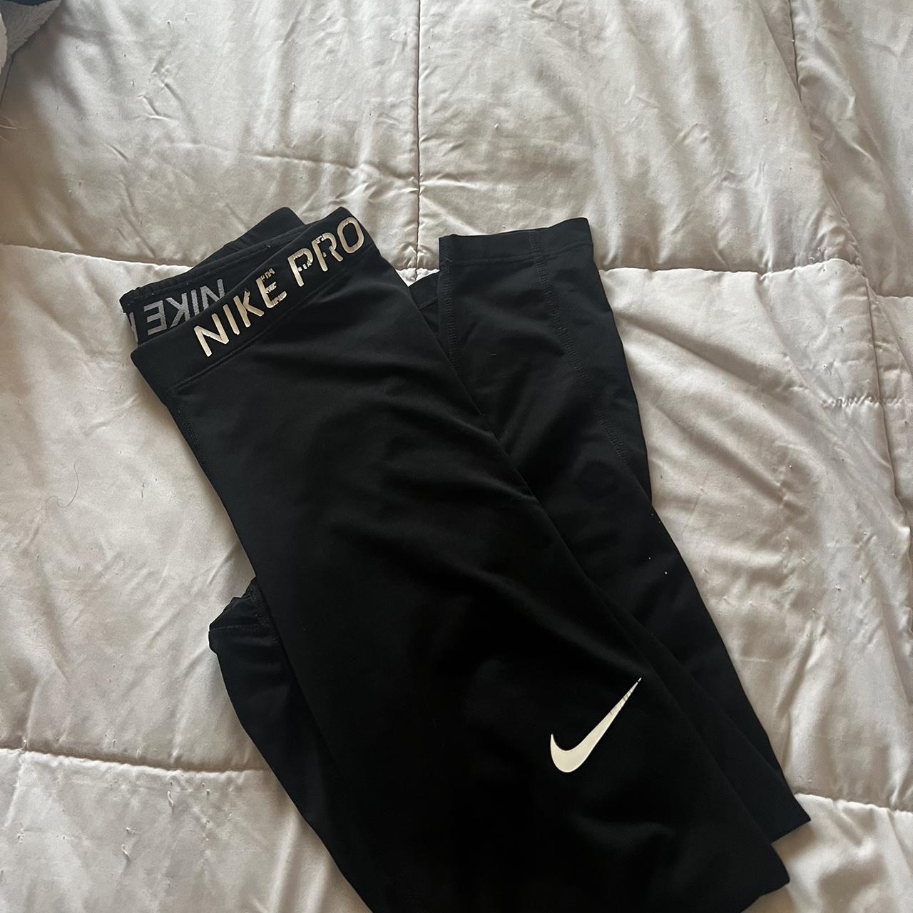 ID: 158 ☻ Brand: Nike pro leggings Barry's ☻ Size: - Depop