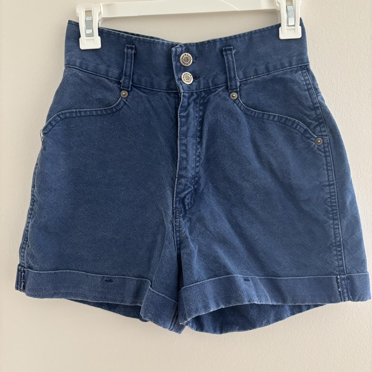 item listed by prismvintagegoods