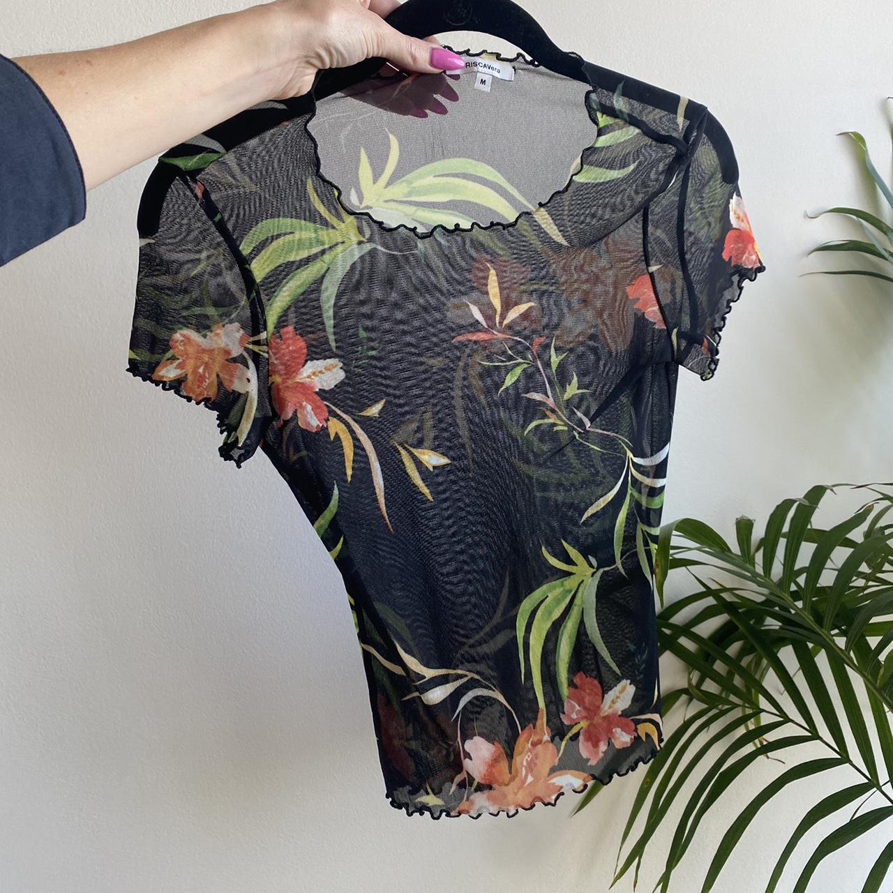 🌺 PRISCAVERA FLORAL MESH TEE 🌺, Size medium, great...