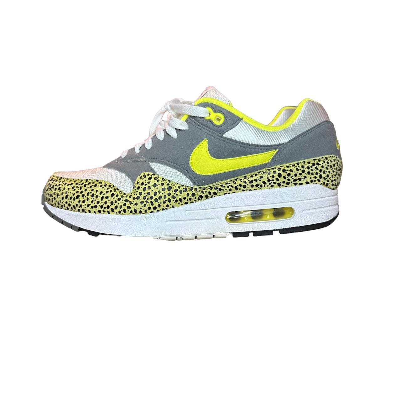 Size safari air hot sale max 1