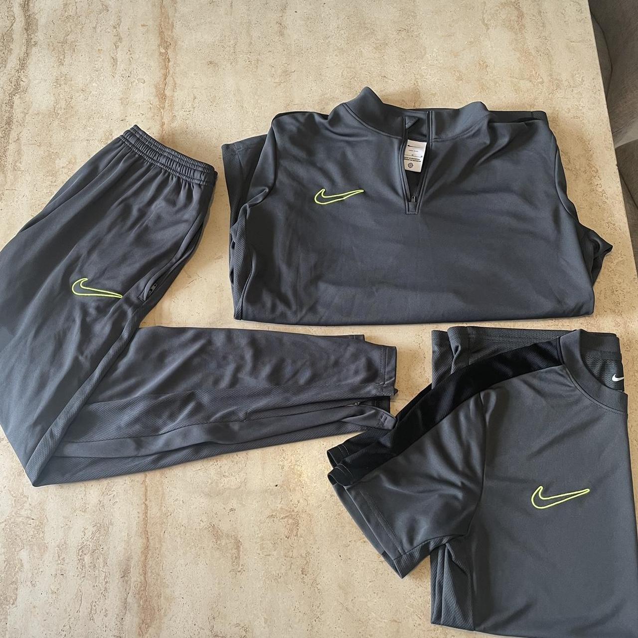 mens grey nike dri fit tracksuit