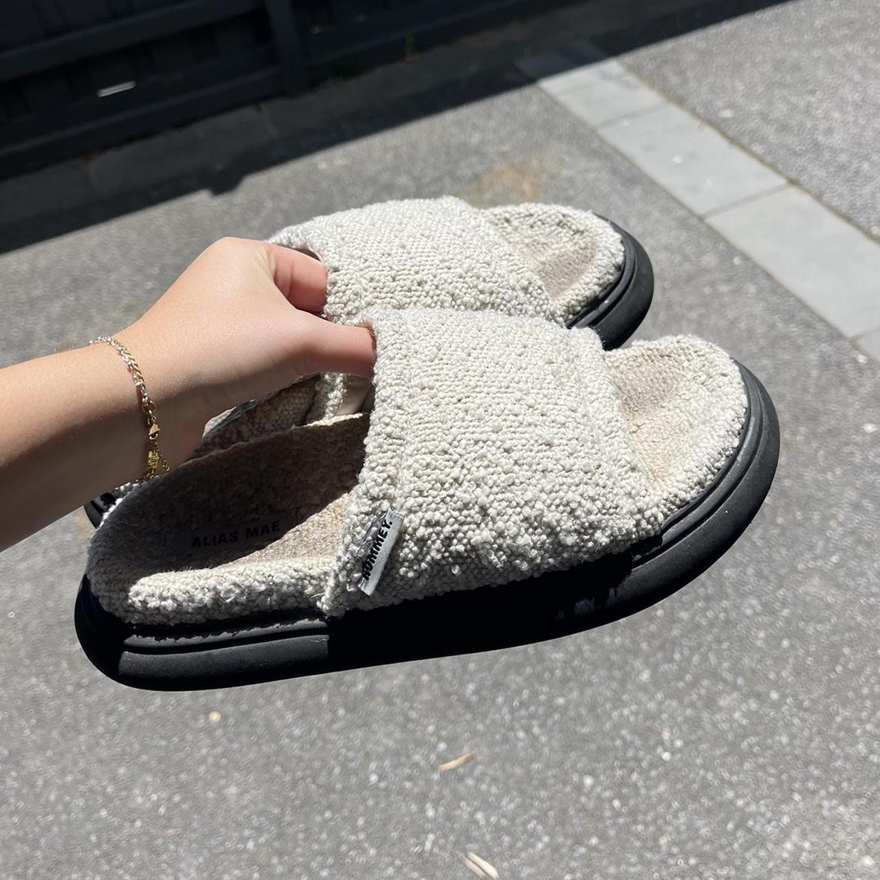 alias mae andi slides