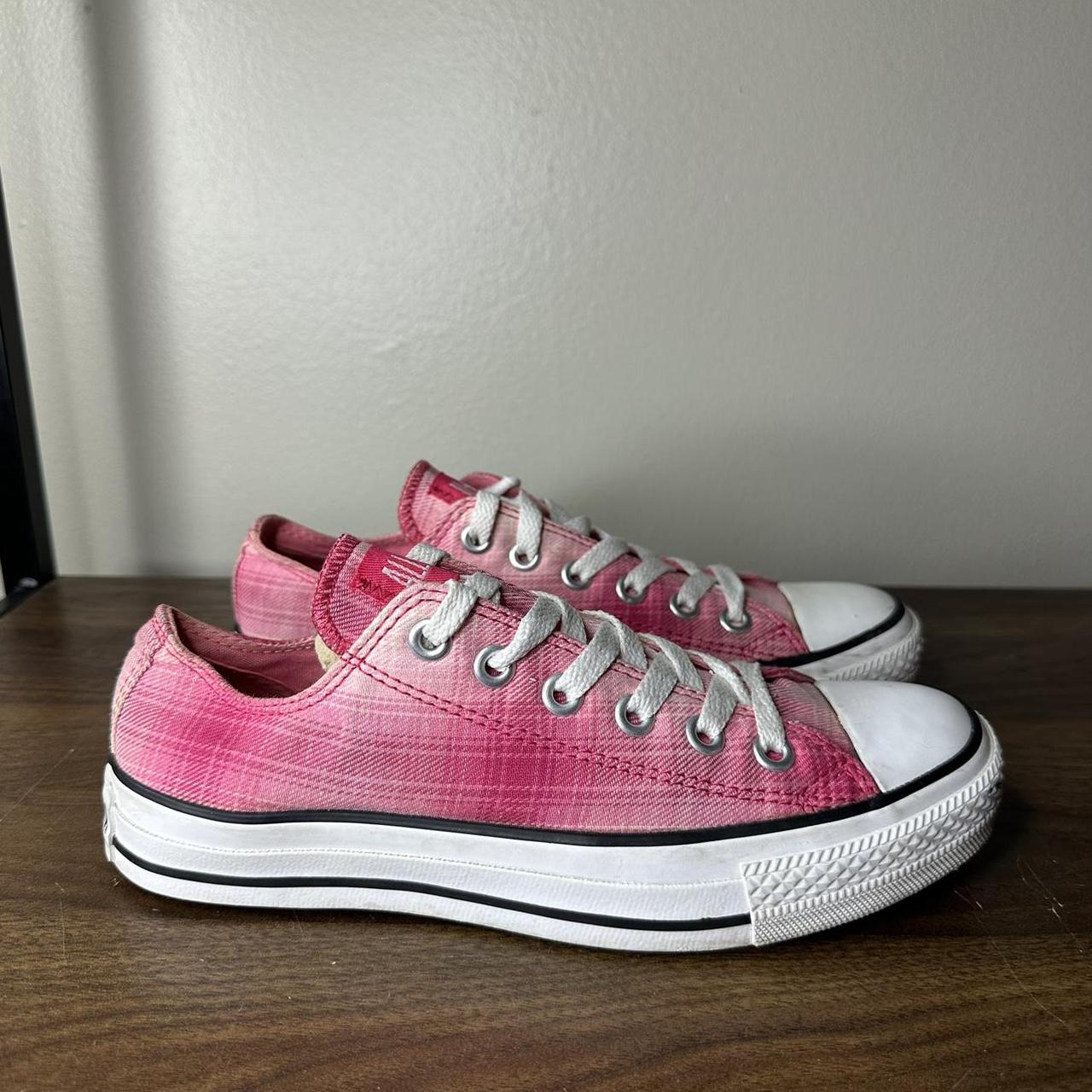 Pink plaid converse on sale