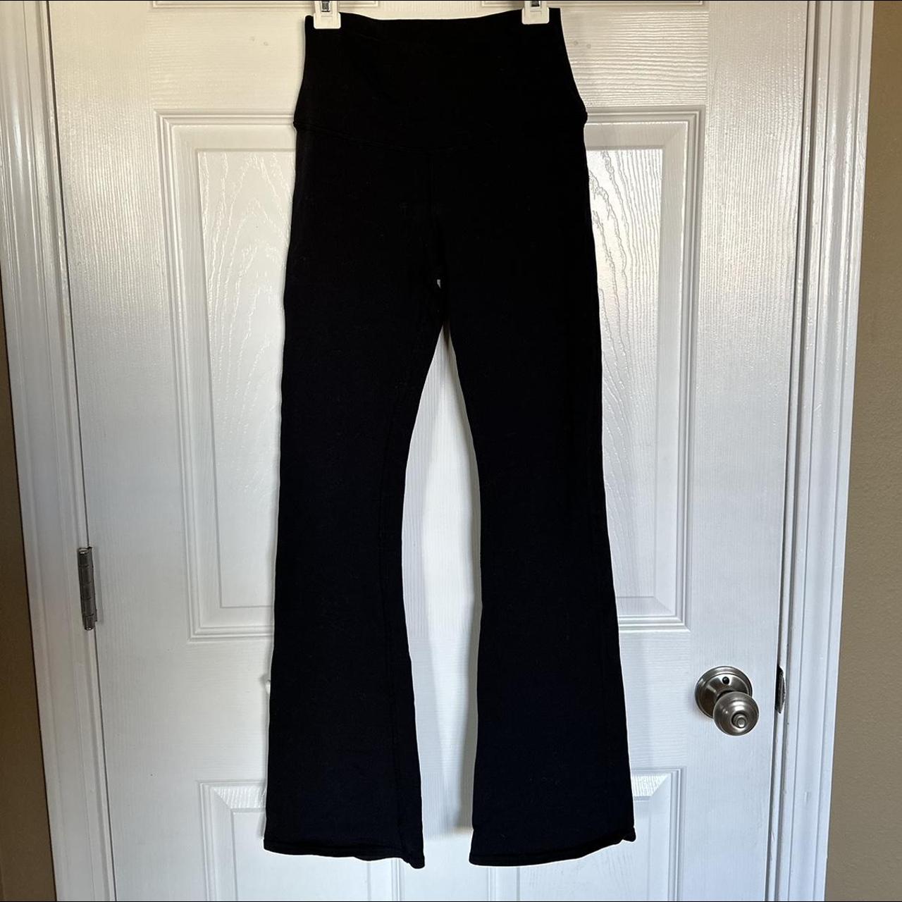 Alo flare leggings🖤 Size xxs Depop