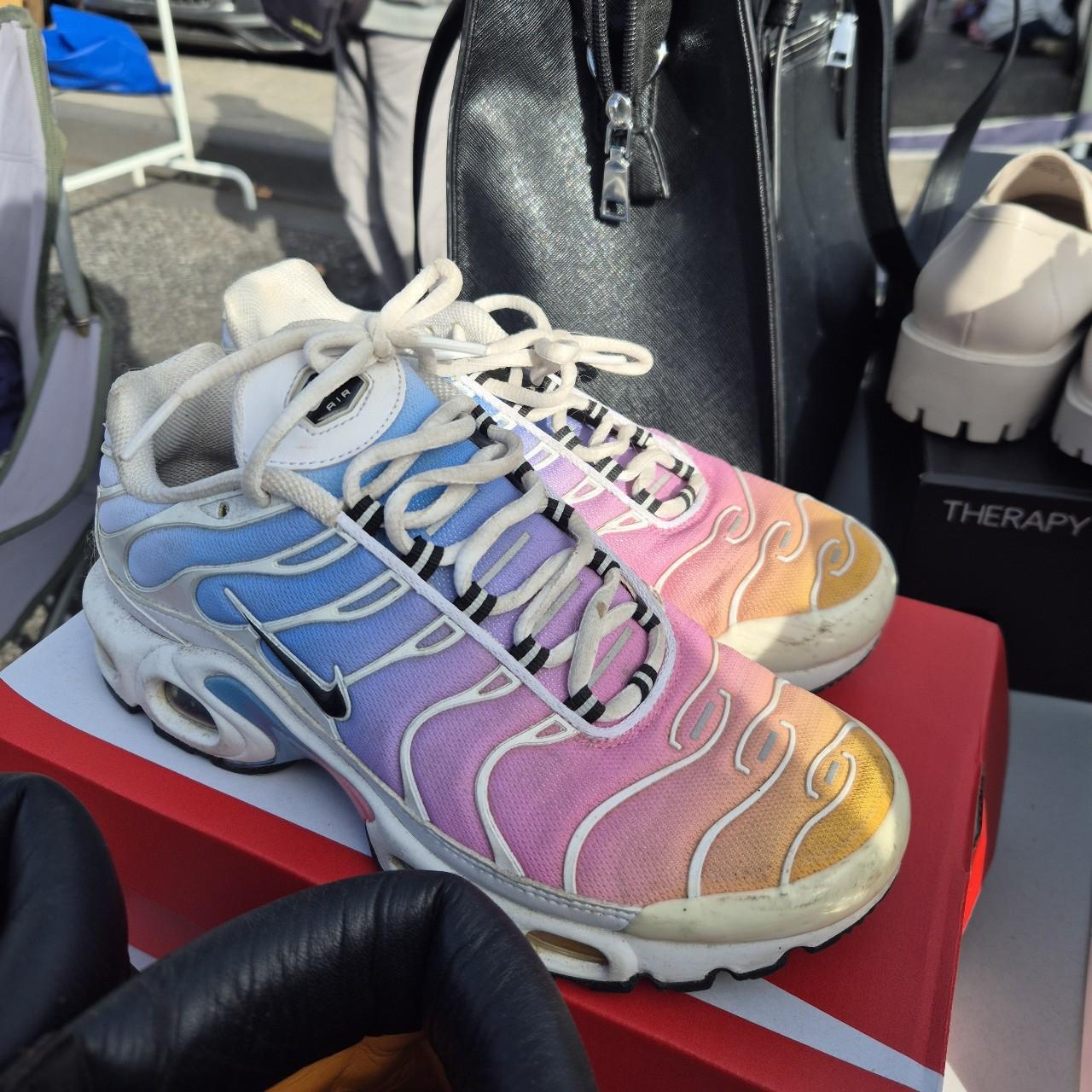tns rainbow reflective