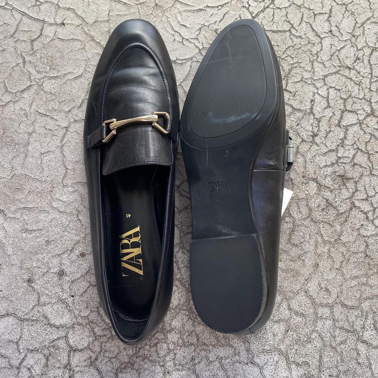 Zara Women's Black and Gold Loafers | Depop