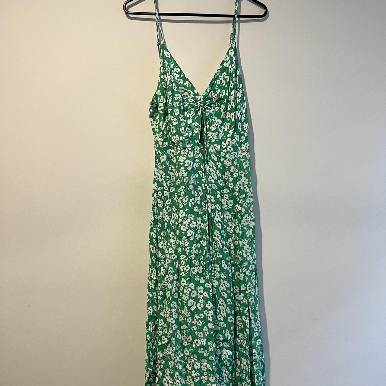🍀 Ghanda green floral maxi dress with cut out... - Depop