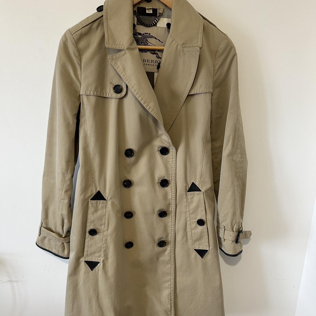 Burberry Prorsum Mac mid length trench coat. Depop