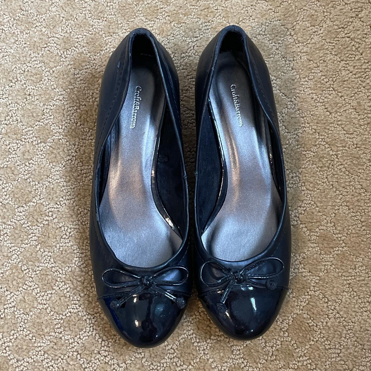 Croft & Barrow Women's Black Ballet-shoes | Depop