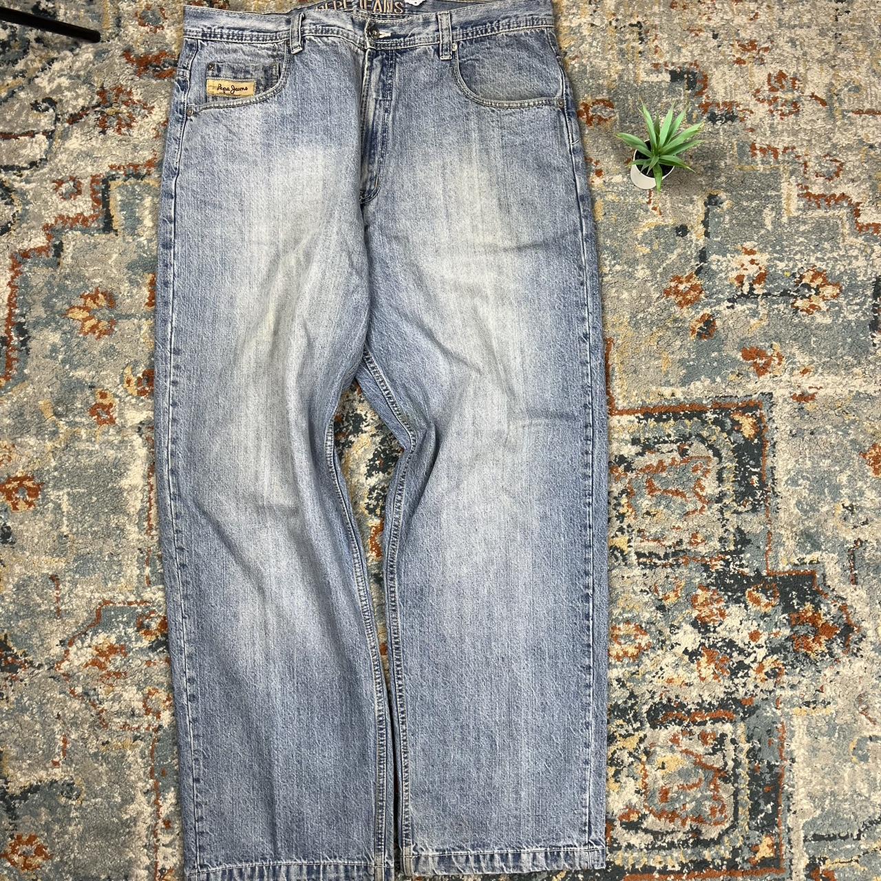 Vintage Y2K Pepe Light Washed Baggy Jeans W40 I33 - Depop