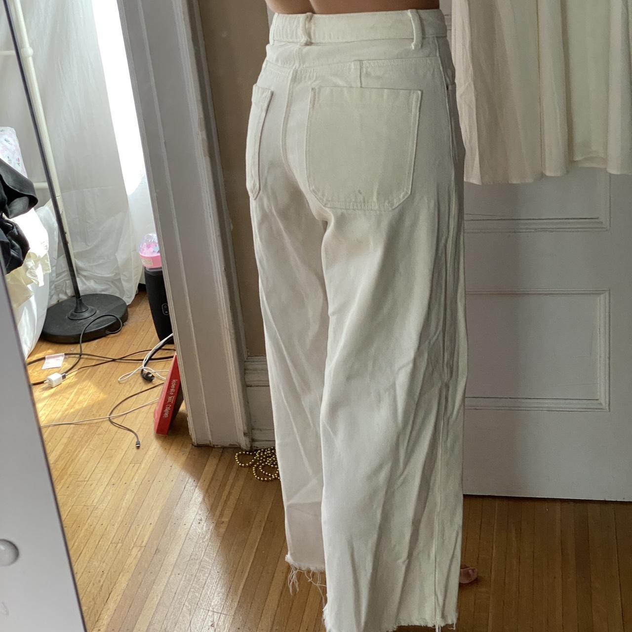 Off-white cropped wide leg Zara jeans with small... - Depop