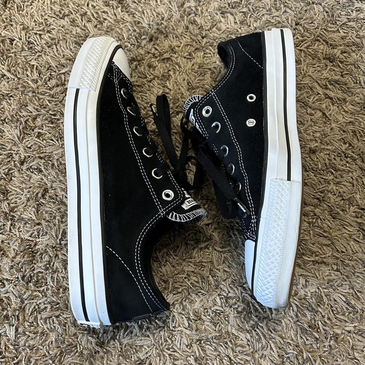 Men's Black and White Trainers | Depop