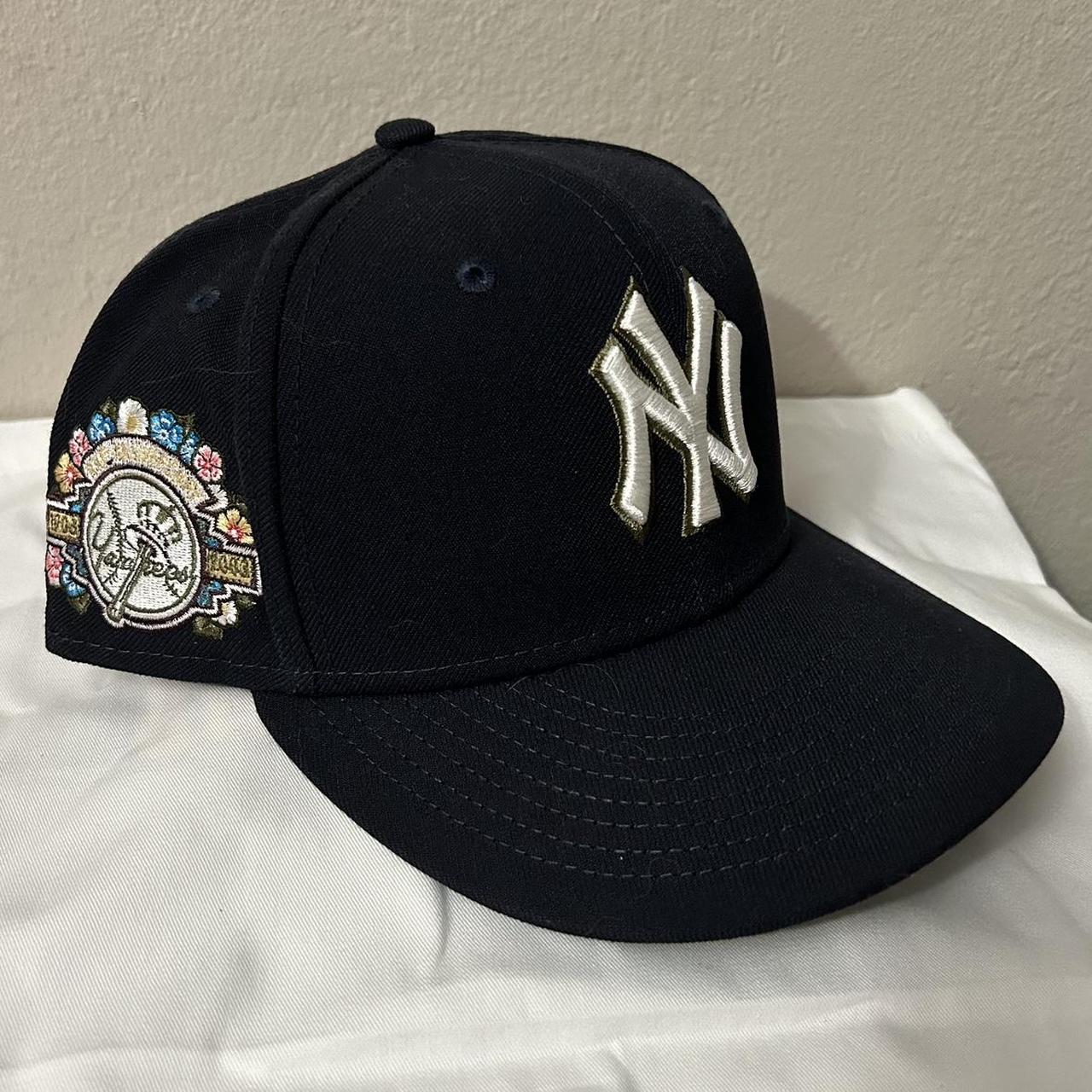 New York Yankees Botanical Garden Patch Fitted Hat 7... - Depop