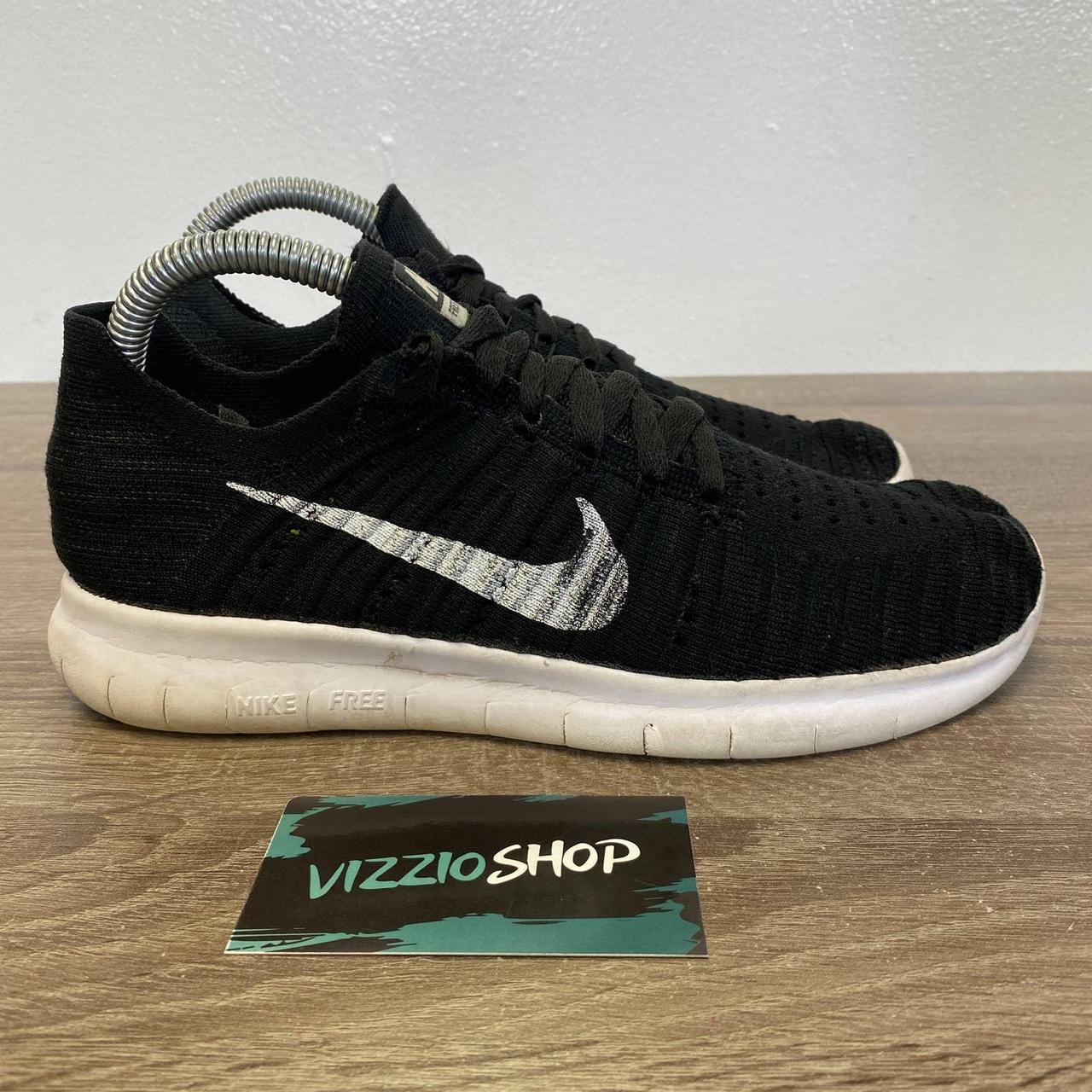 Free rn flyknit clearance women's black and white